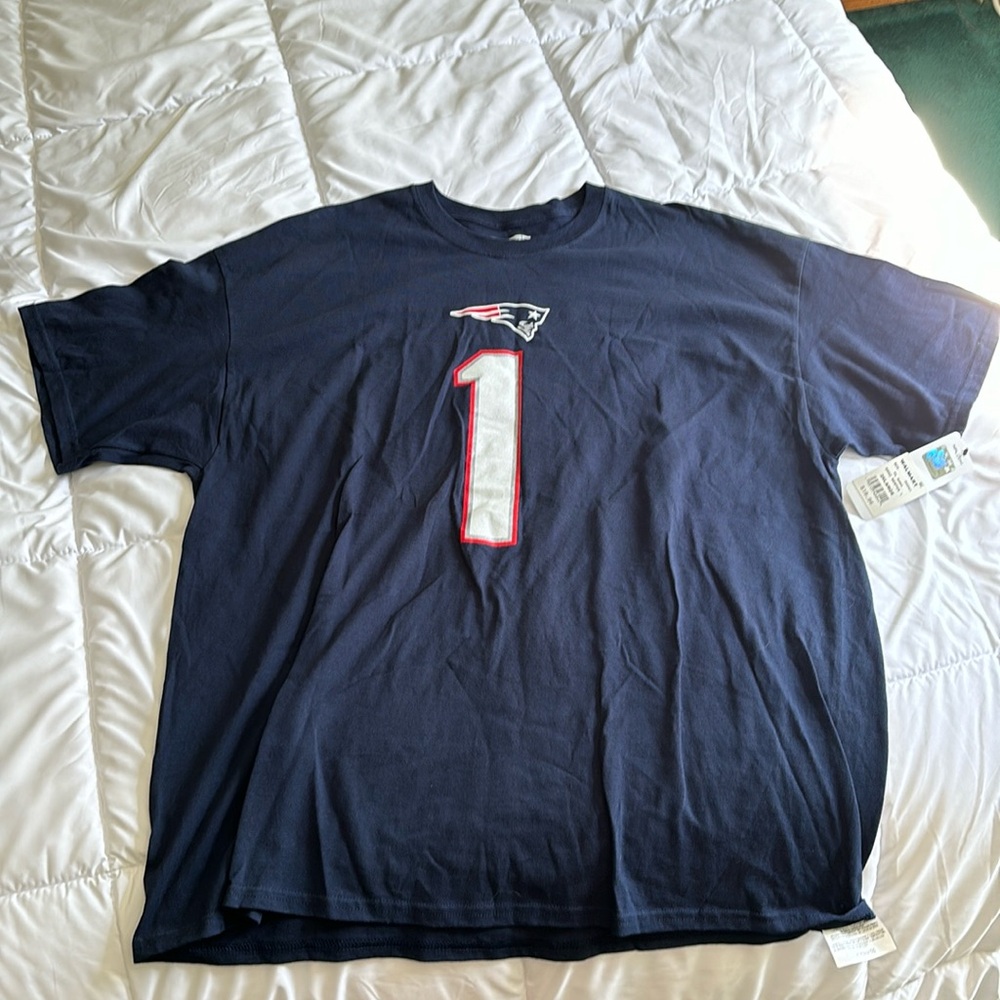NWT NFL #1 New England Patriots Men 2XL TEE SHIRT